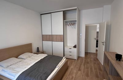 Alquiler de un acogedor apartamento de 2 habitaciones, 52 m², Staré Mesto, Bratislava, Eslovaquia